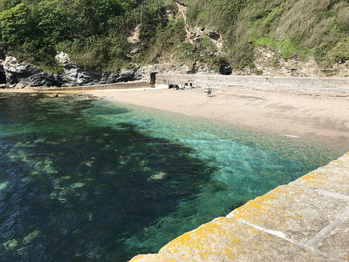 Starfish Cottage- Private Beach Access- Dog Friendly Charlestown  Bagian luar foto